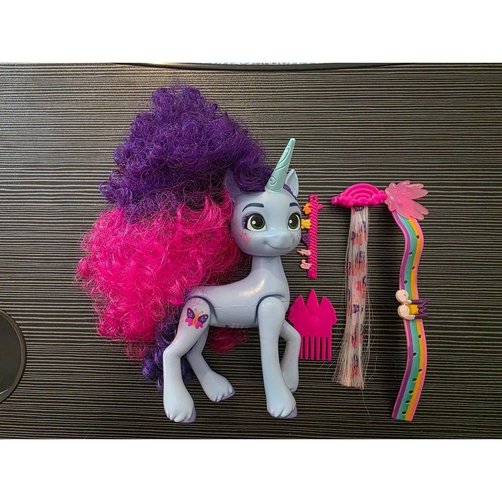 Hasbro My Little Pony Style of the Day Misty Brightdawn set